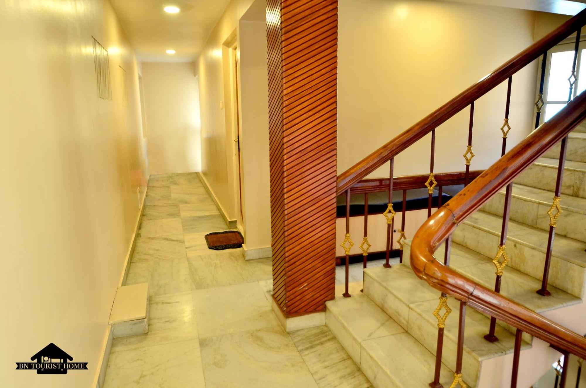 Bn Tourist Home Ooty Exterior foto